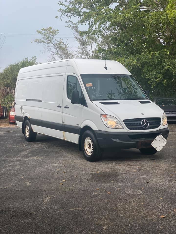 2012 Mercedes-Benz Sprinter 2500 — photo 1