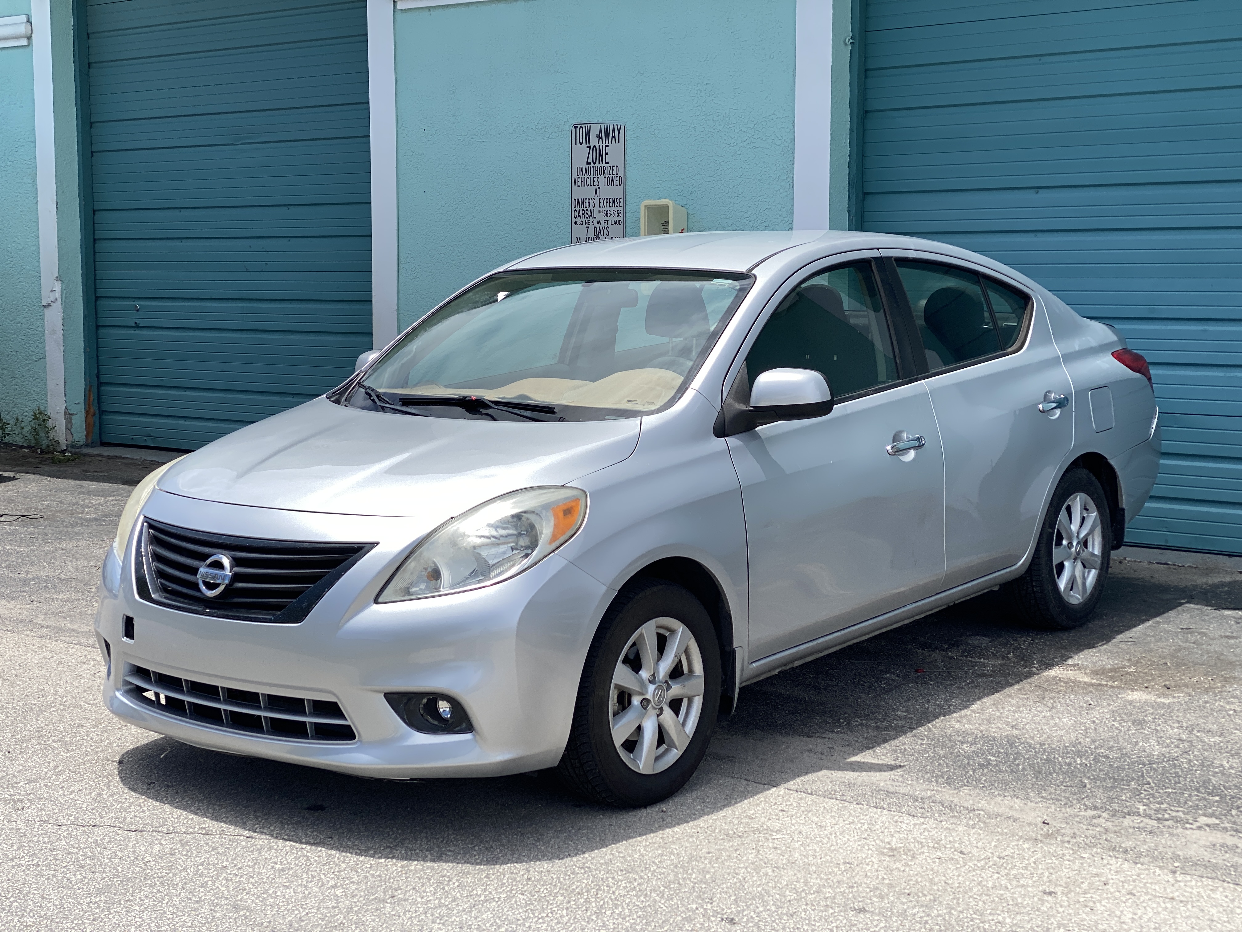 2012 Nissan Versa Sedan — photo 1