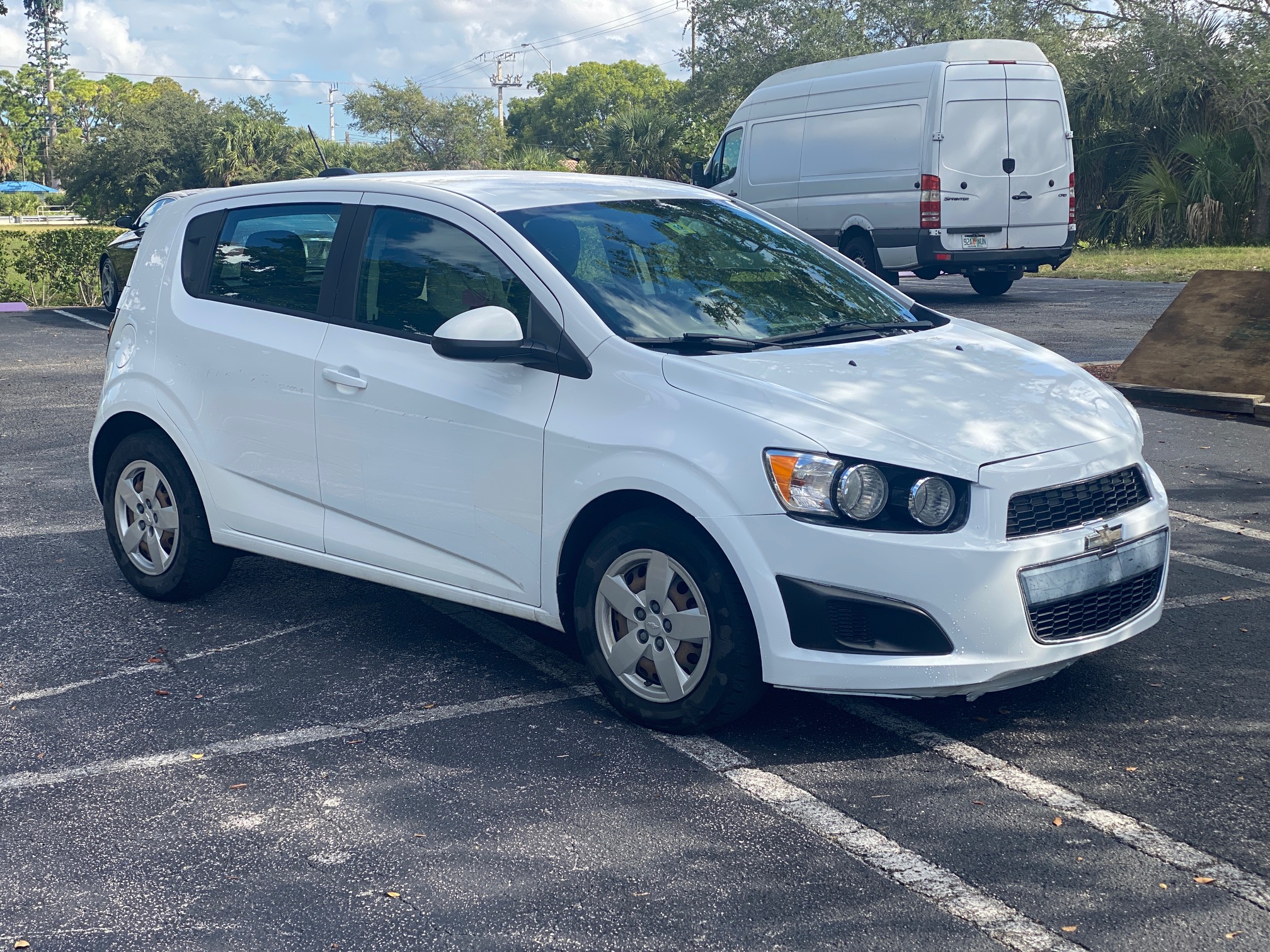 2016 Chevrolet Sonic — photo 1